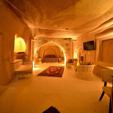 Crassus Cave Hotel