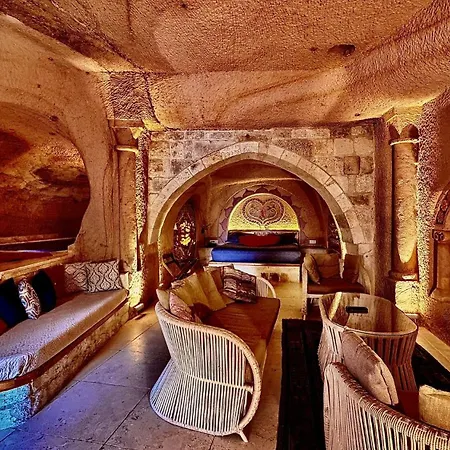 Crassus Cave Hotel