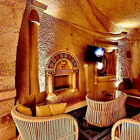 Crassus Cave Hotel