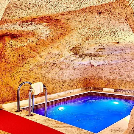 Crassus Cave 2* Ürgüp