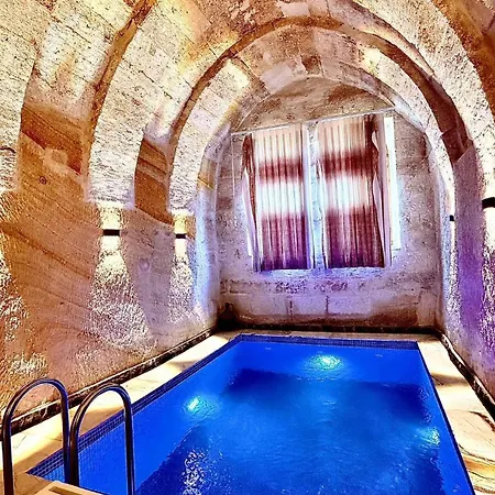 Hotel Crassus Cave 2*