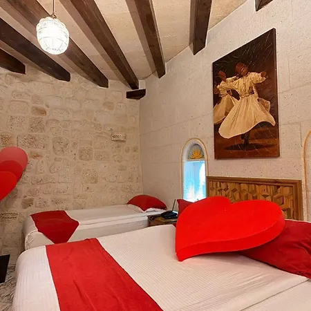 Hotel Crassus Cave