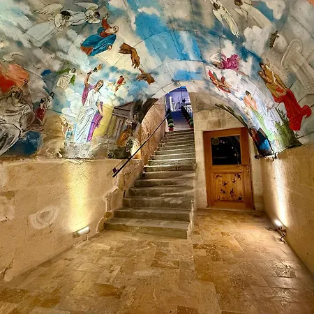 Crassus Cave Hotel