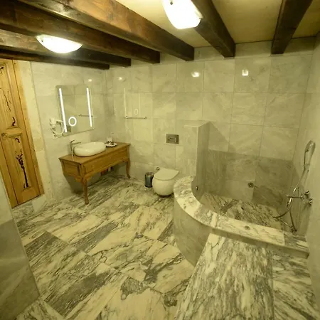 Hotel Crassus Cave 2*