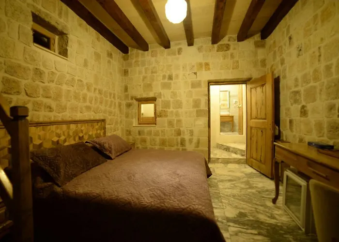 Hotel Crassus Cave 2*